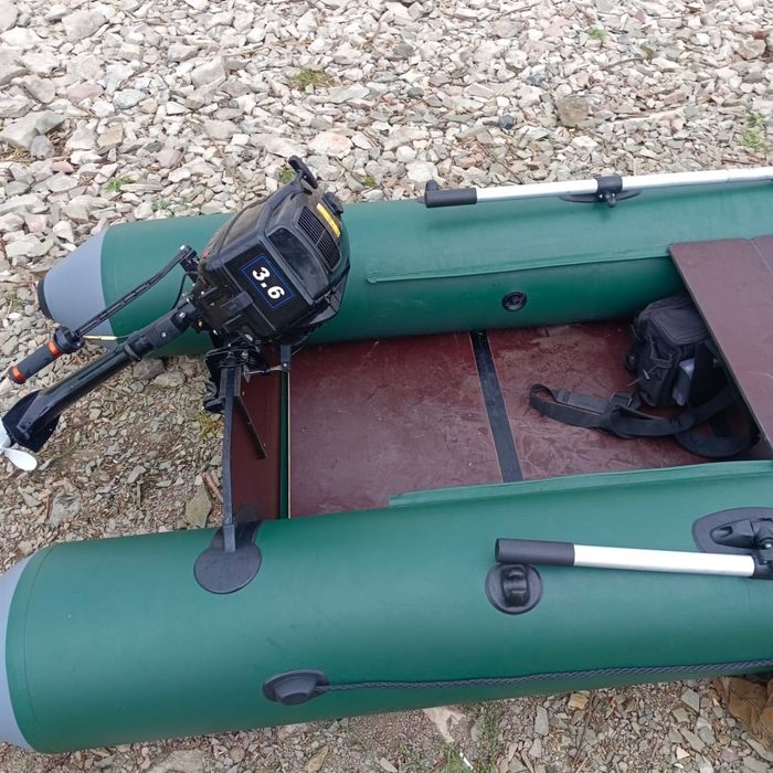 Продаю лодку с мотором