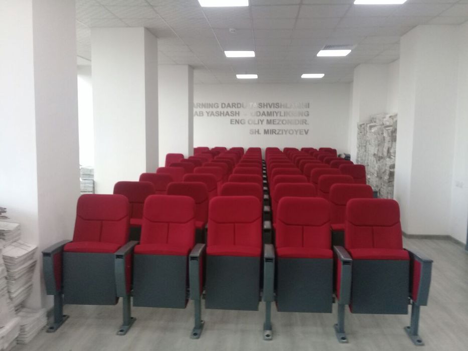 Театральные кресла нового поколения - производства под заказ