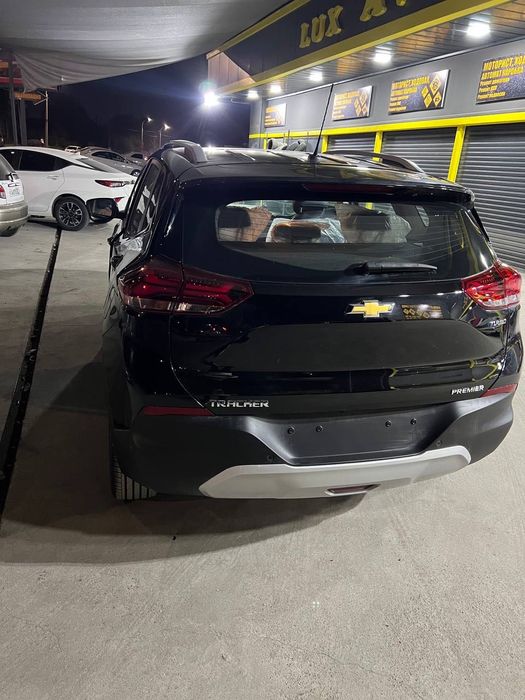 tracker premier sotiladi