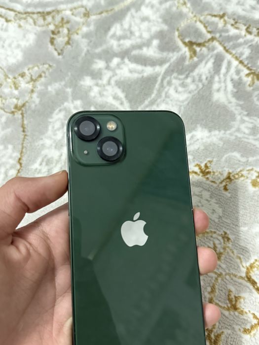 iPhone 13 Green