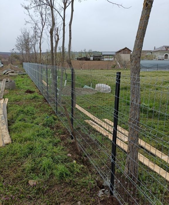 Meșter la garduri cu experiență în domeniul de peste 15 ani în constru