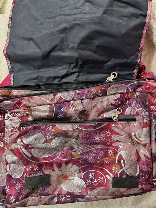 Чанта през рамо.