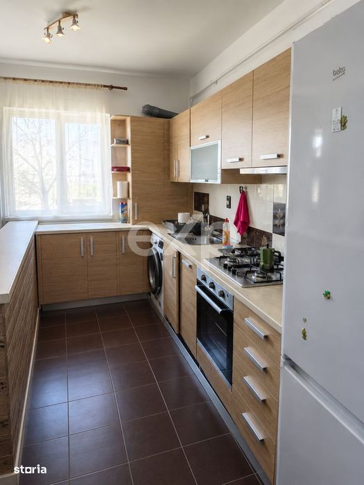 Apartament 3 camere | Parcare | Zona Stejarului
