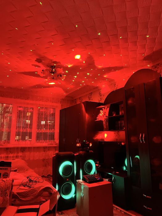 Продам колонки JBL