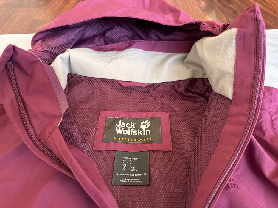 Geaca impermeabila trekking dama Jack Wolfskin Stormy marime M