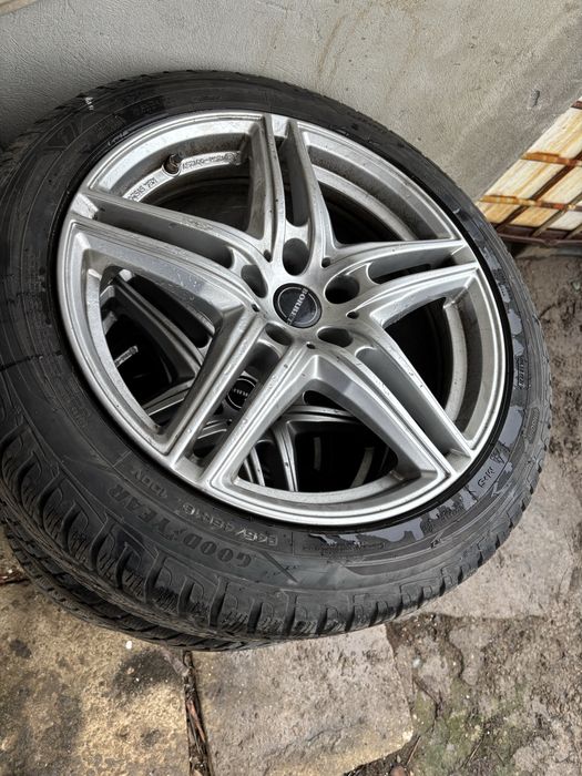 Jante cu cauciucuri se iarna in stare buna !