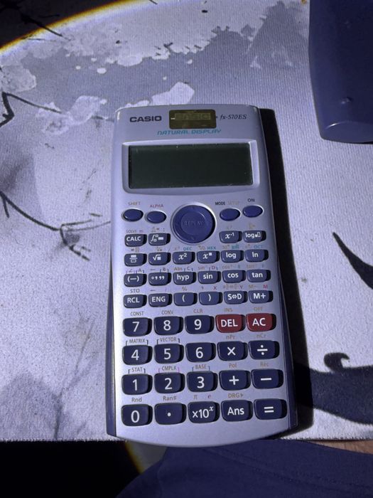 Продавам Casio електронен калкулатор