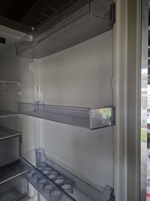 Combina frigorifica Beko 200 lei