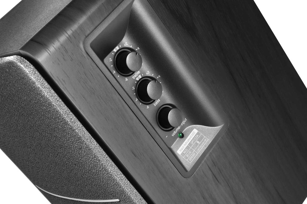 продам новый Edifier R1280DB/Optical/Coaxial/Bluetooth 4.0/ 42 ватт