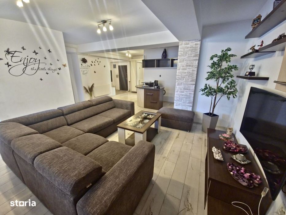 Compozitorilor apartament 3 camere Decomandat suprafata totala de 114