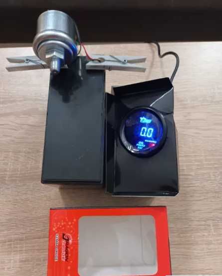 Oil pressure, уред за налягане на масло, барове