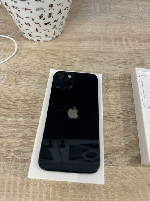 Продам айфон 13 256 гб