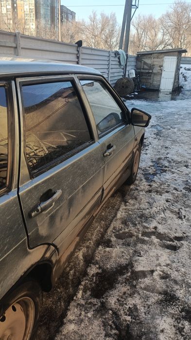 Машина жаксы журып тур