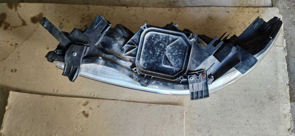 Блок Фара Toyota Corolla б/у