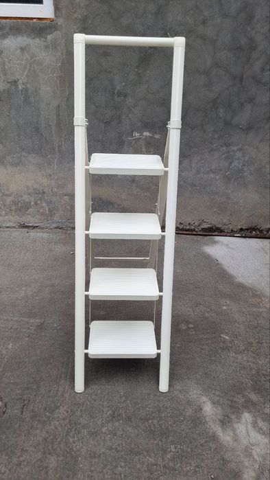 Лестница стремянка складная