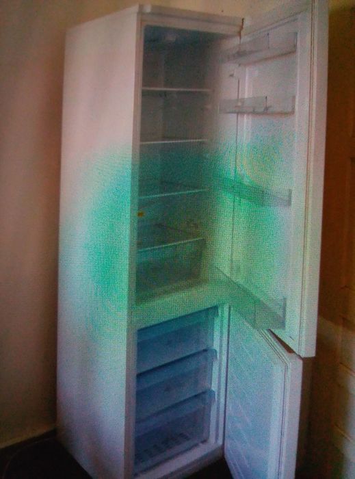 Închiriez camera cămin Str Bresti Craiova