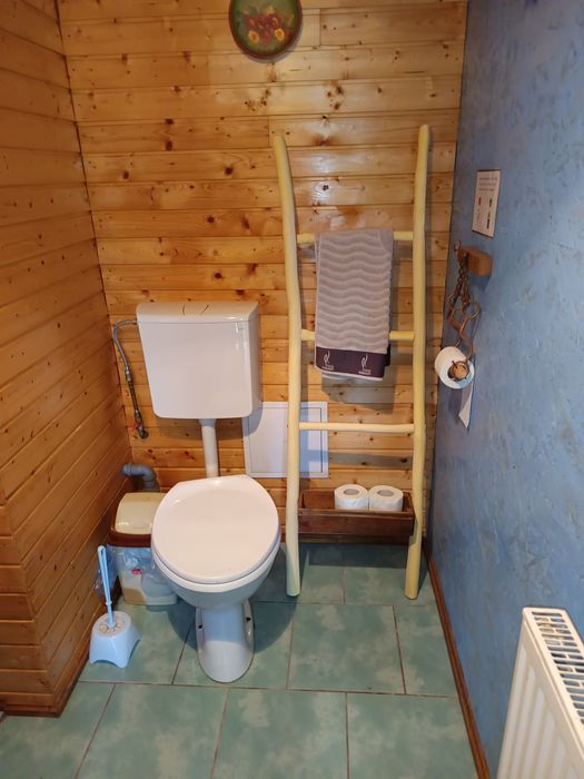 Scara baie și suport lavoar cu console