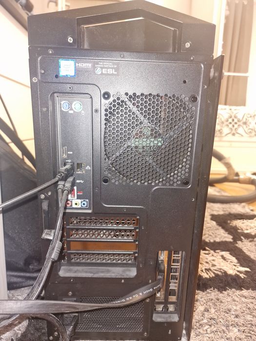 Calculator si monitor Gaming Msi
