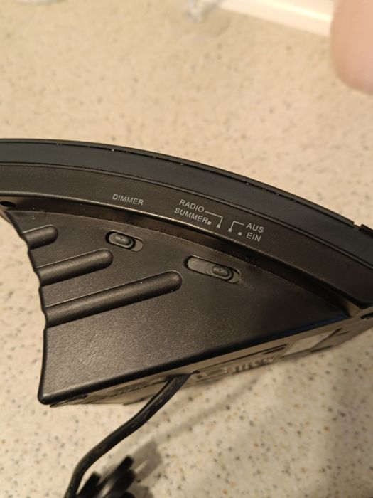 Radio cu ceas deșteptător Tevion