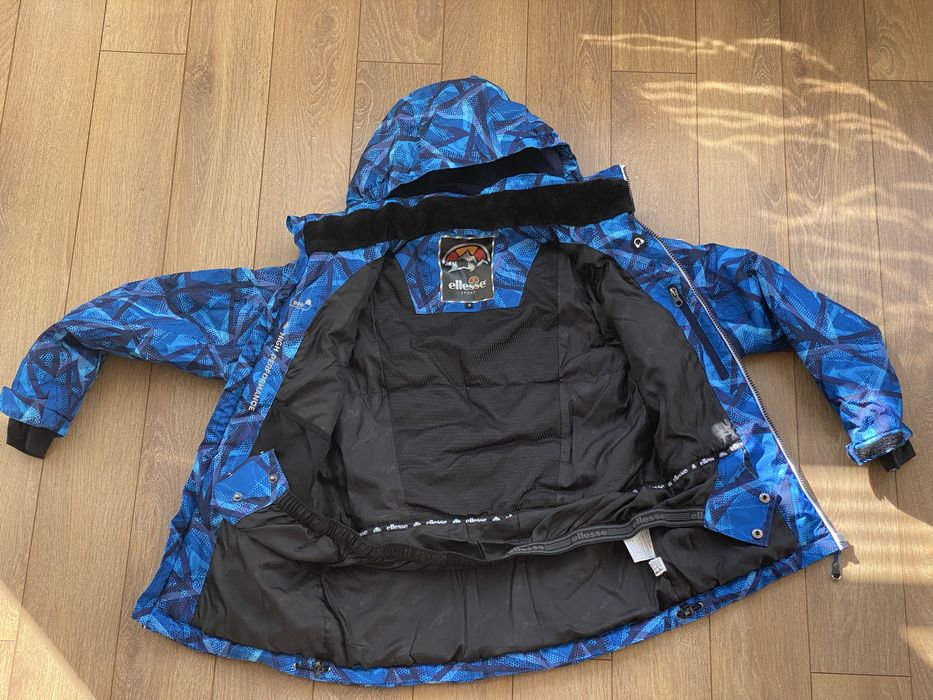 Скиорско яке ellesse 12г.