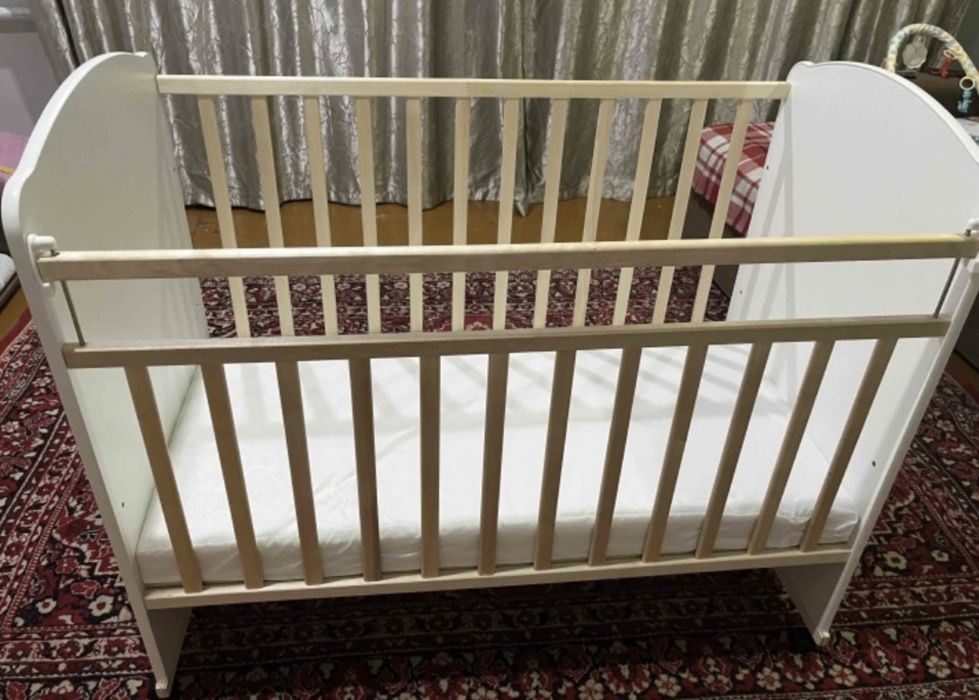 Манеж и комплект бортики