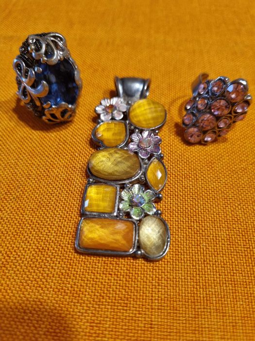 Гердани, пръстени, колие