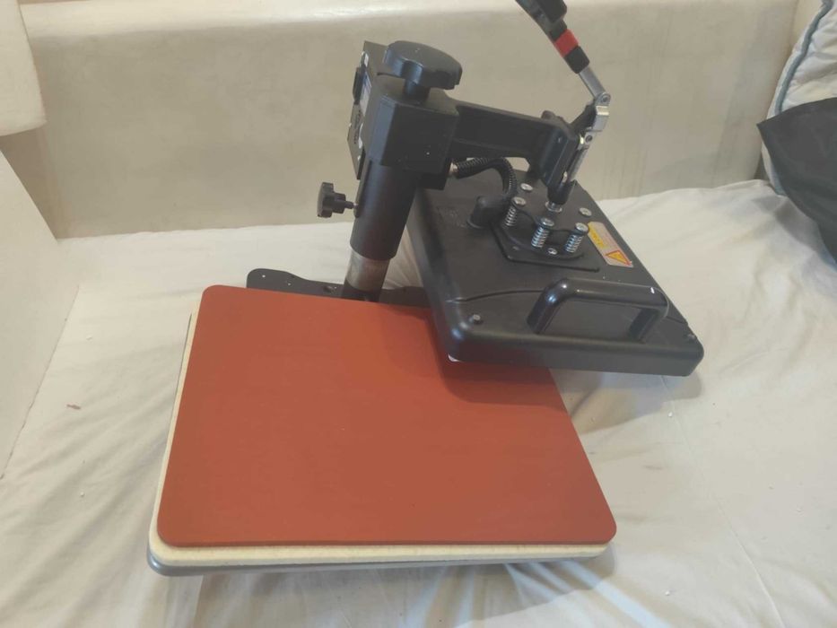 Топлинна трансферна преса