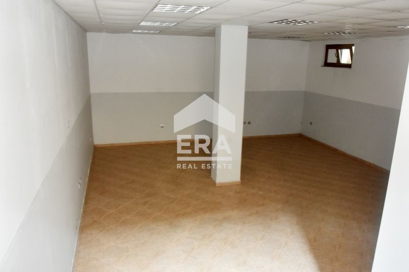 Продава се Склад в Варна, Погреби - 66 кв.м за 1296 €/кв.м - Снимка #1