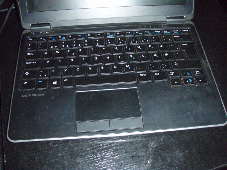Dezmembrez Dell Latitude E7240 i5-4300U la 1.9Ghz, functional