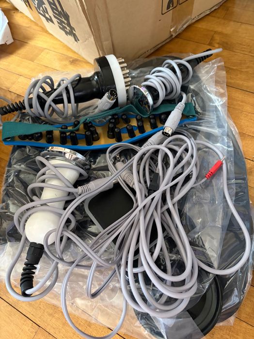 Aparat de masaj electrostimulare