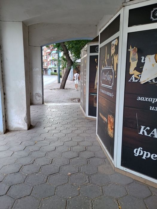 Дава се под наем Магазин в Пловдив, Старият град - 18 кв.м за 168.3 € - Снимка #3