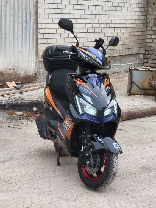 Продам мопед М8 про