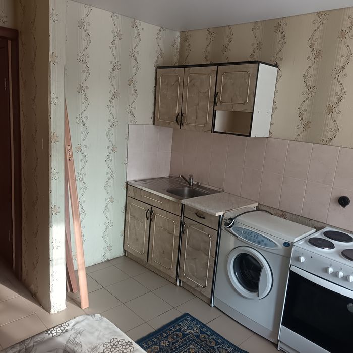 Продам 1 ком улутшенную  квартиру