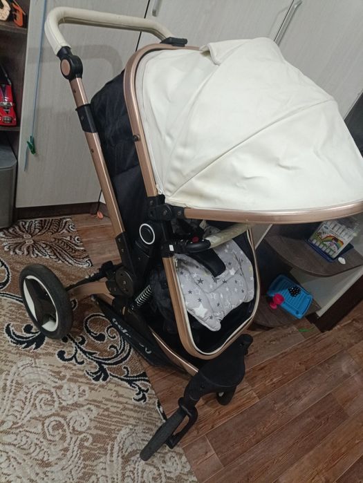 Продаю коляску Belecoo 3в1