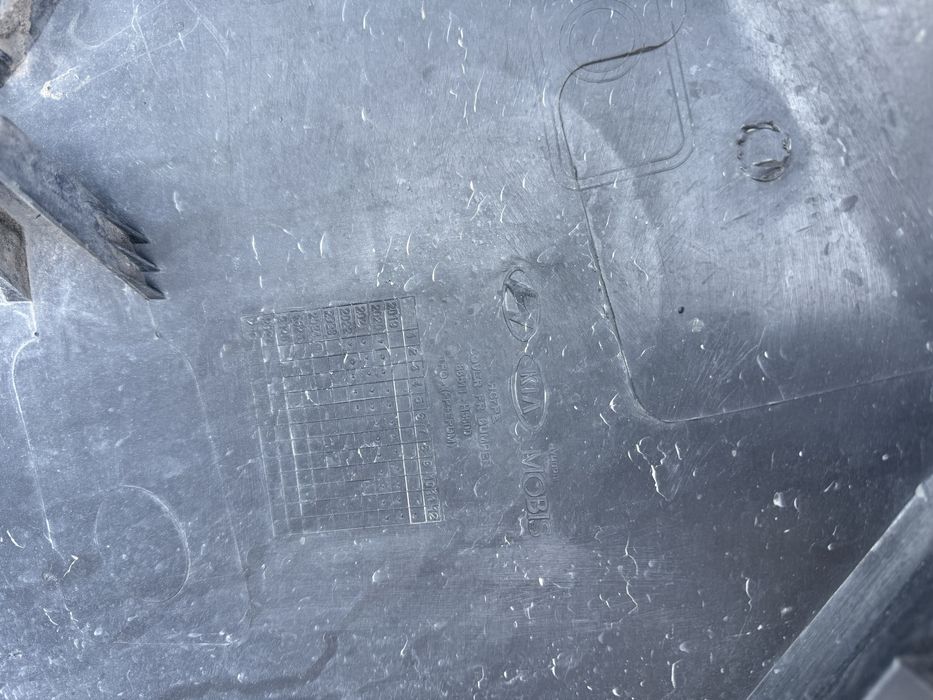 бампер акцент 2020 оригинал черный