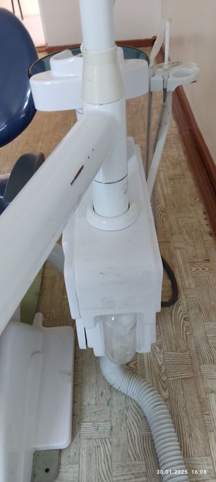 Стоматологическое кресло