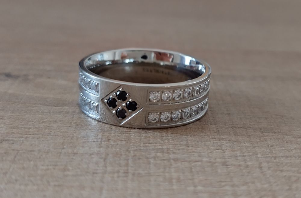 Milor Steel Пръстен с оникс и цирконии