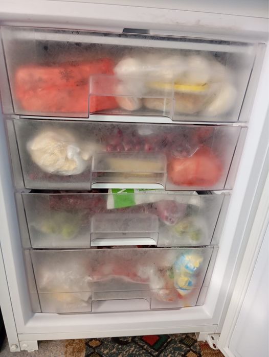 Продам морозильную камеру