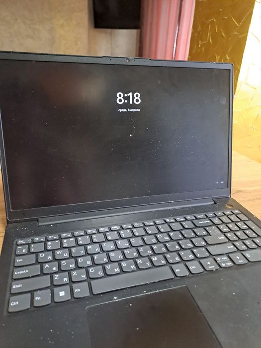 СРОЧНО продаю: Ноутбук Lenovo с сумкой и зарядкой