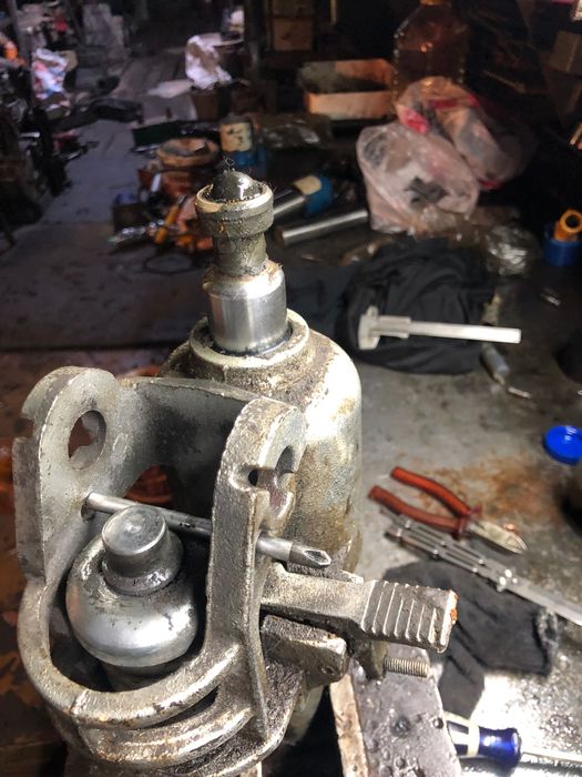 Сервис по ремонту трансполетов, штабелеров и рохлей. Гарантия качества