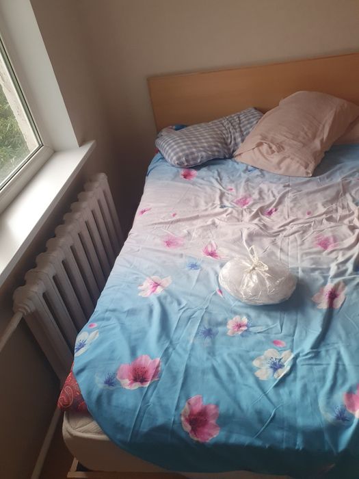 Кровать двухспалка с матрасом за 10к