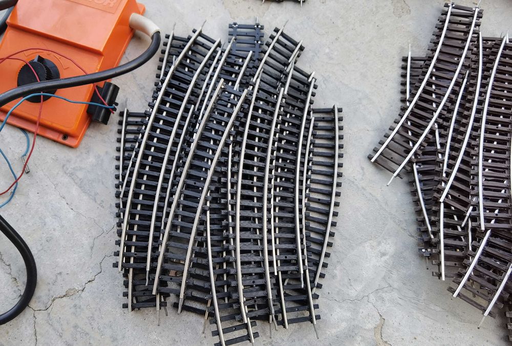 Ретро комплект Piko Junior H0 – локомотиви, вагони, релси и контролер