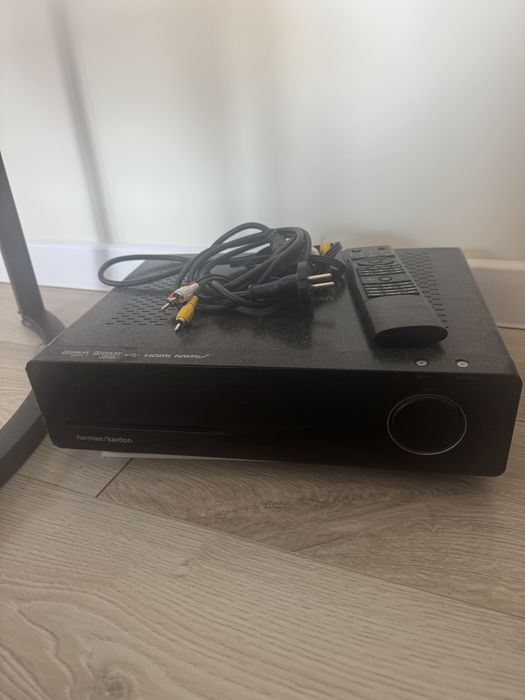 Harman Kardon HS 200