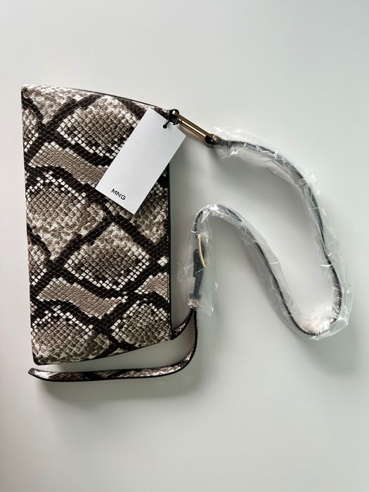 Чисто нова дамска чанта с етикет Mango