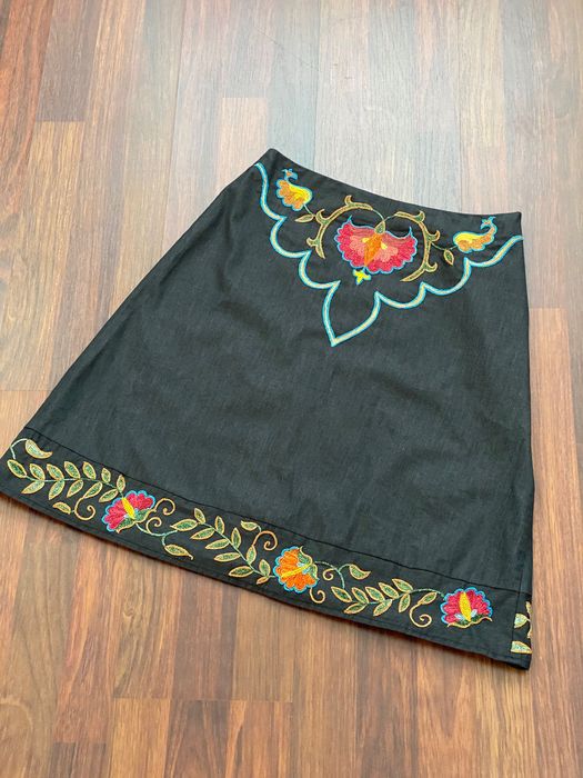 Юбка с ручной вышивкой, размер S