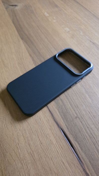 Husa carbon,kevlar Iphone 17Pro Max