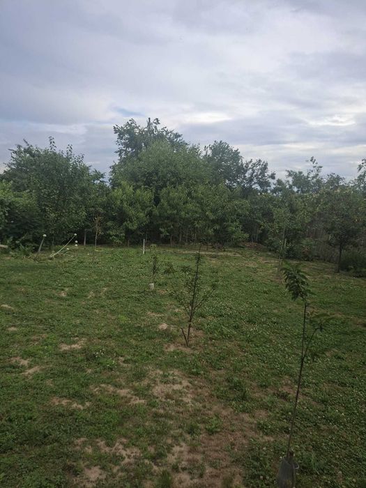 Închiriez apartament 2 camere la casă