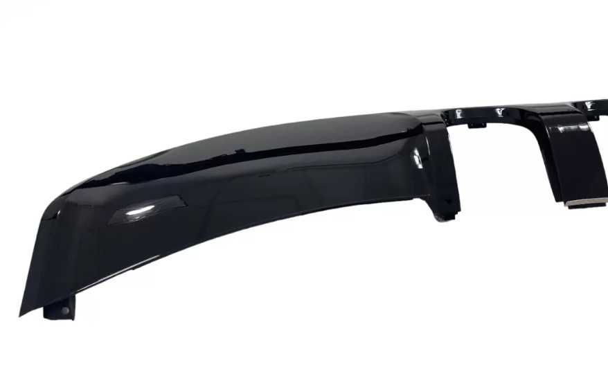 Задна тунинг броня Golf 6 - R20 дизайн Нова! На склад!