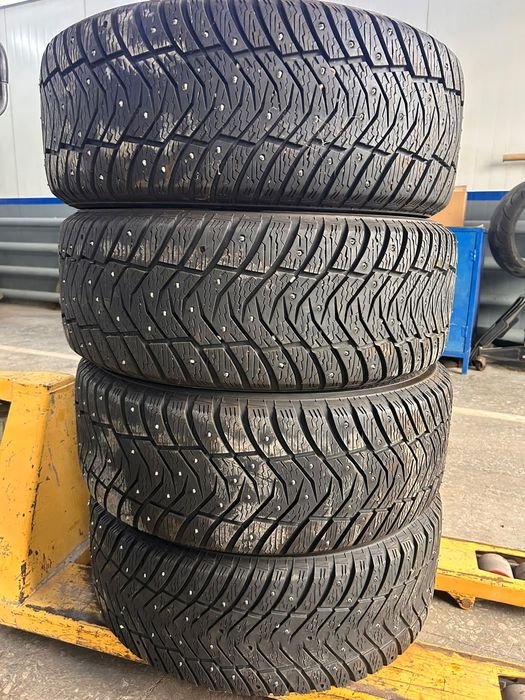 Продам зимние колеса YOKOHAMA 245)50 R18  2025 года