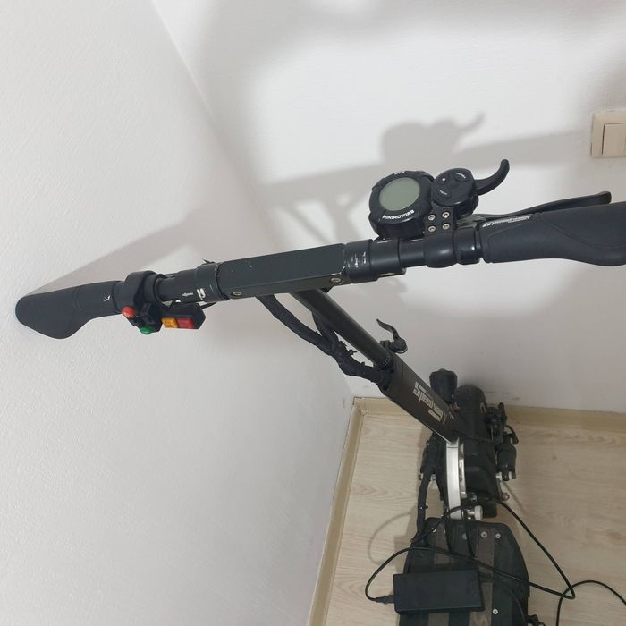 Продам электросамокат SPEEDWAY 5 DUAL